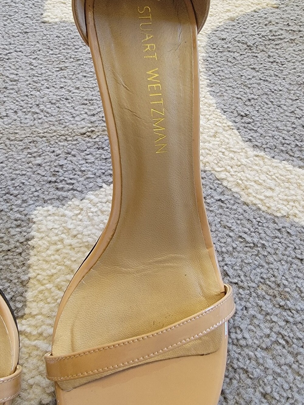 Stuart Weitzman Beige Patent Leather Ankle-Strap Heels Nudist II 8M - Picture 5 of 9